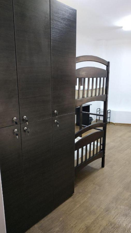 Cool Traveler Hostel Kiev Bagian luar foto