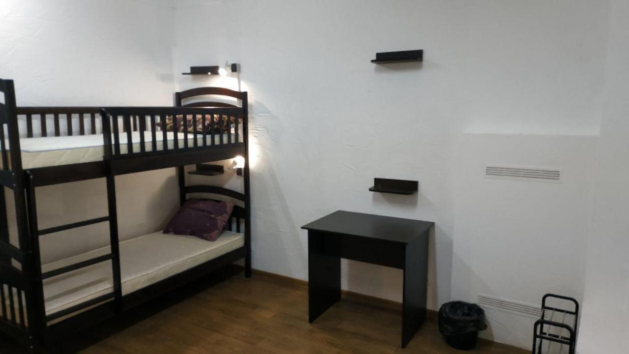 Cool Traveler Hostel Kiev Bagian luar foto
