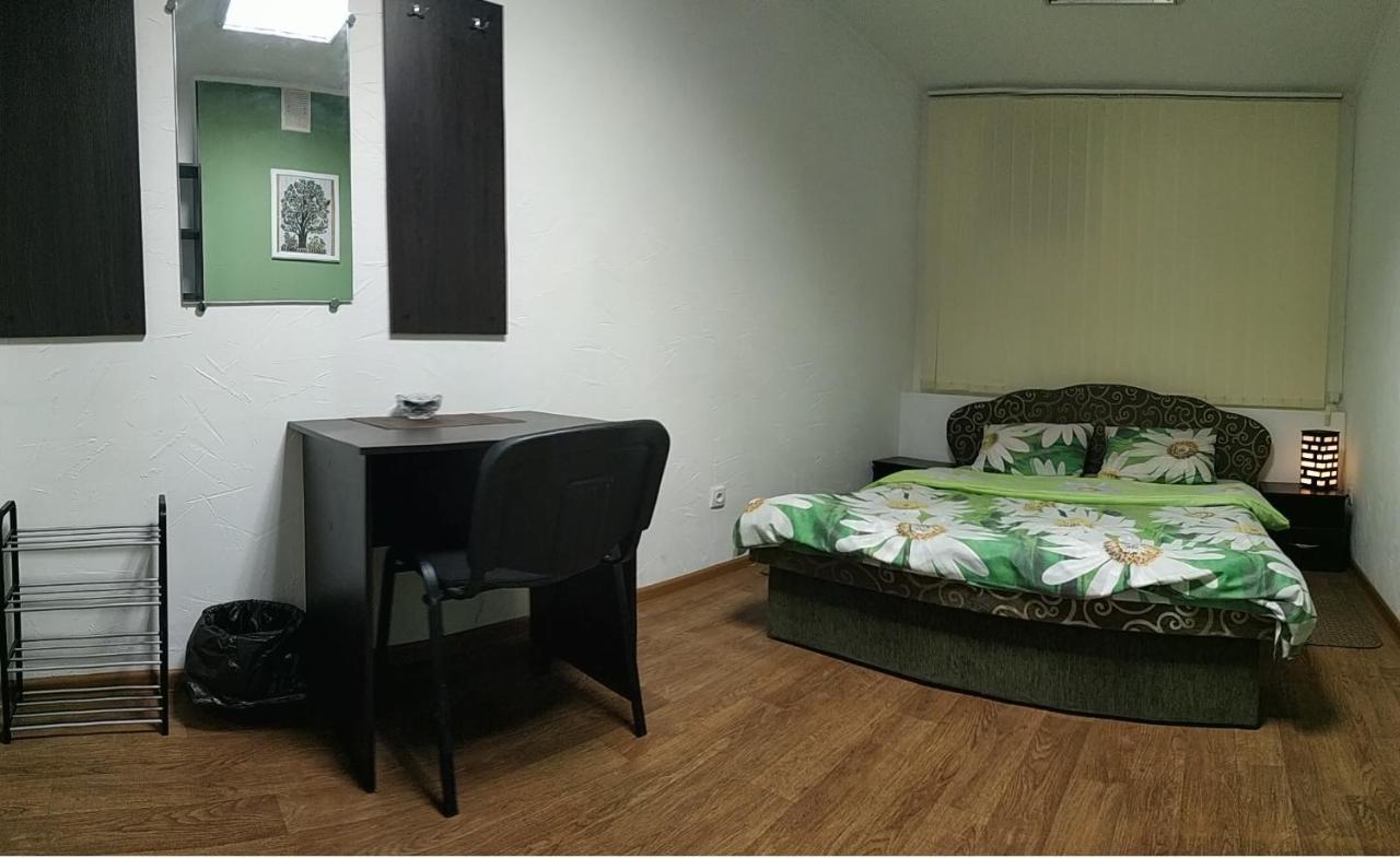 Cool Traveler Hostel Kiev Bagian luar foto