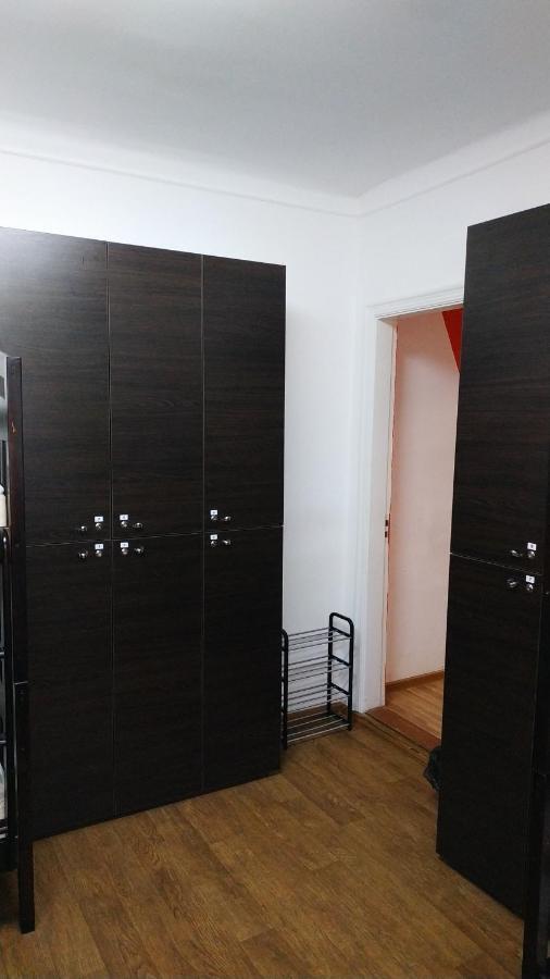 Cool Traveler Hostel Kiev Bagian luar foto